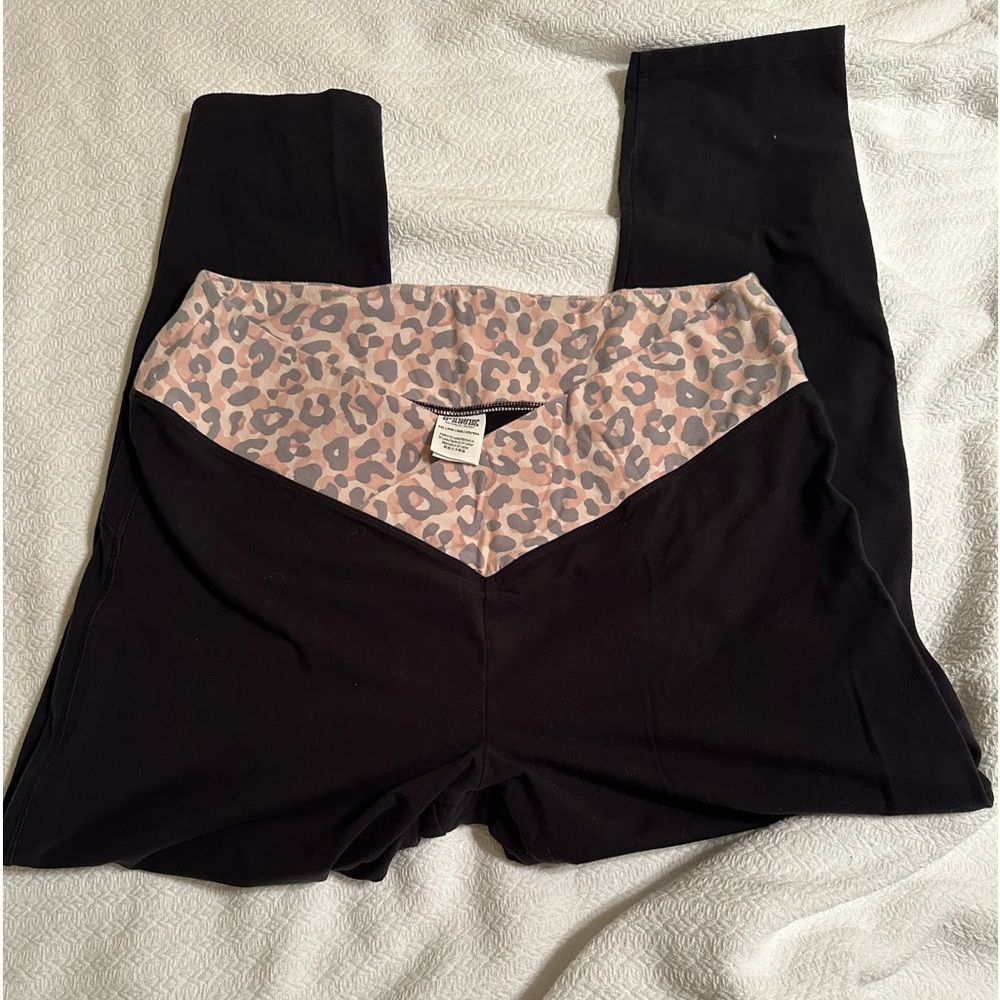 XXL VS PINK cross over waist leggings